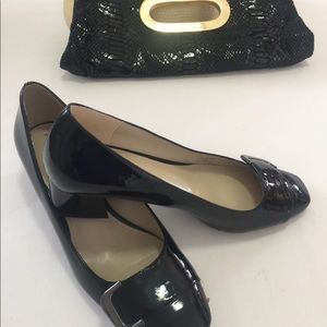Naturalizer N5 buckled black flats